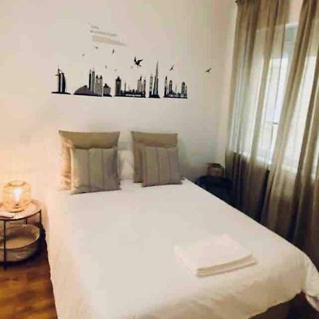 Excelente Piso De 3 Habitaciones En La Latina Madrid Extérieur photo