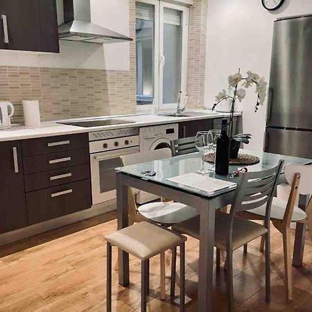 Excelente Piso De 3 Habitaciones En La Latina Madrid Extérieur photo