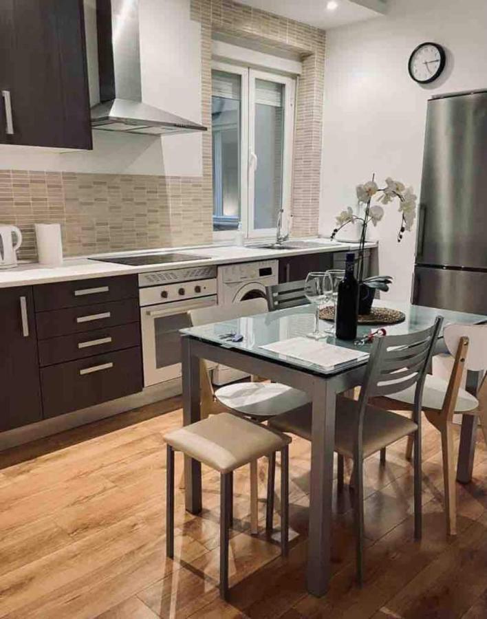 Excelente Piso De 3 Habitaciones En La Latina Madrid Extérieur photo