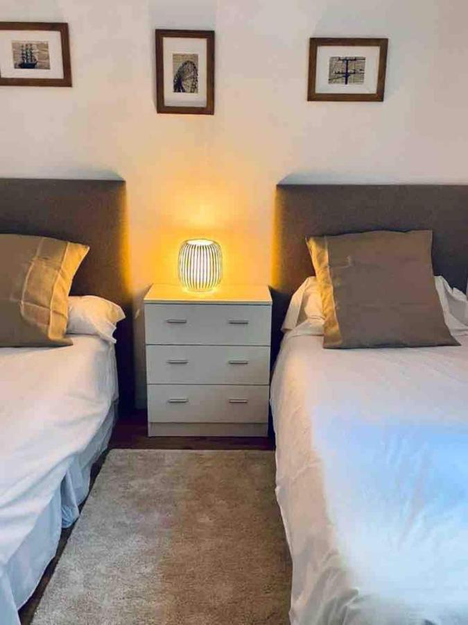 Excelente Piso De 3 Habitaciones En La Latina Madrid Extérieur photo