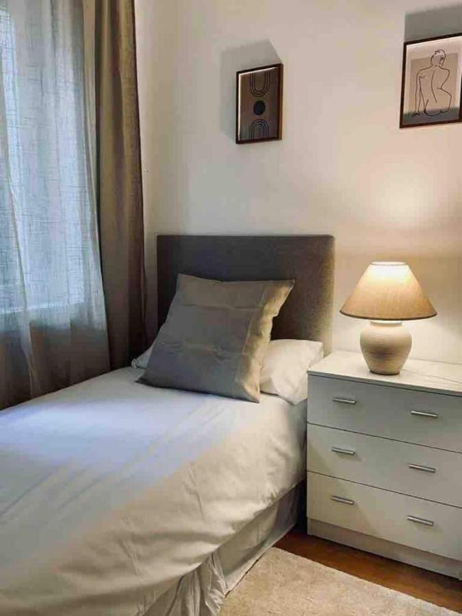 Excelente Piso De 3 Habitaciones En La Latina Madrid Extérieur photo